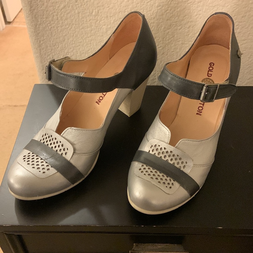 Silver Heels - image 5